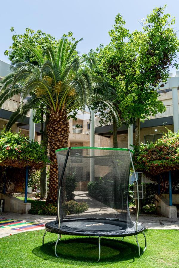 דירת גן פונה לבריכה - Pool Garden View Eilat Daire Dış mekan fotoğraf