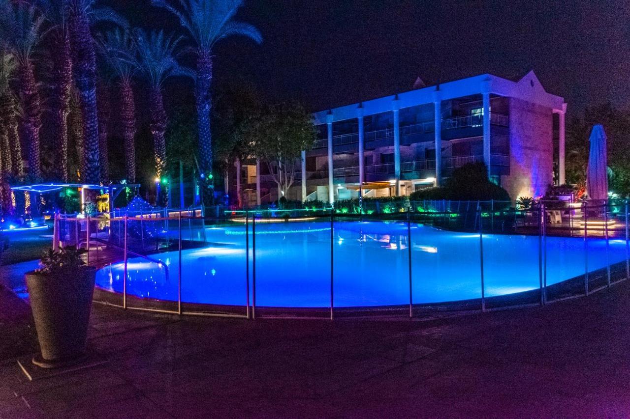 דירת גן פונה לבריכה - Pool Garden View Eilat Daire Dış mekan fotoğraf