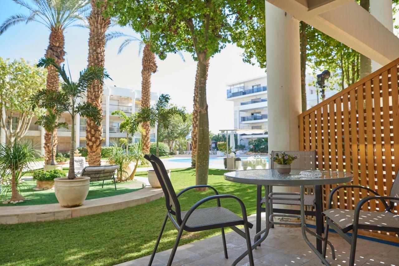 דירת גן פונה לבריכה - Pool Garden View Eilat Daire Dış mekan fotoğraf