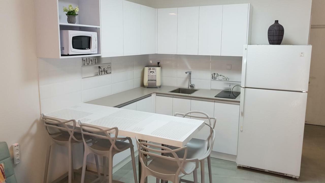 דירת גן פונה לבריכה - Pool Garden View Eilat Daire Dış mekan fotoğraf