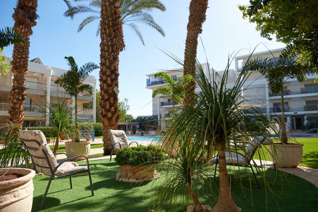 דירת גן פונה לבריכה - Pool Garden View Eilat Daire Dış mekan fotoğraf